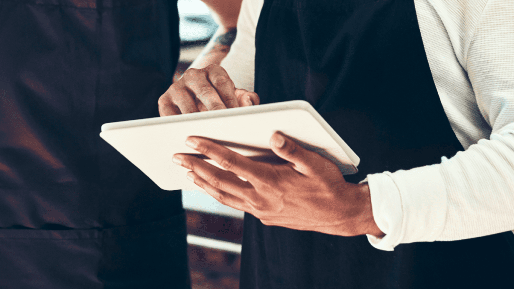 Come scegliere il software per il tuo salone: guida completa per piccole attività